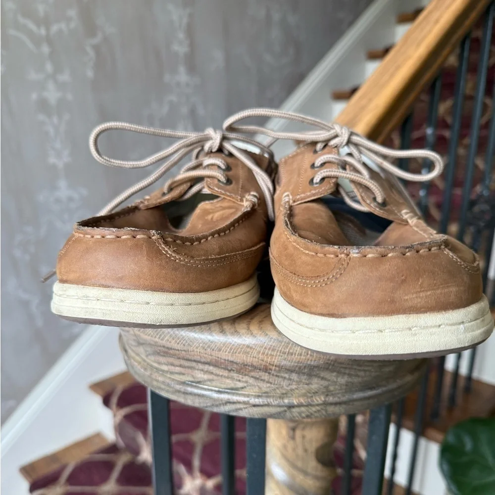 Dockers men’s BEACON  lace up 12 W boat shoe very good condition leather brown